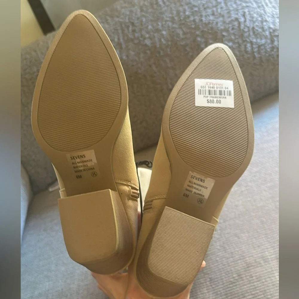 Women's Tan Knee-High‎ Boots